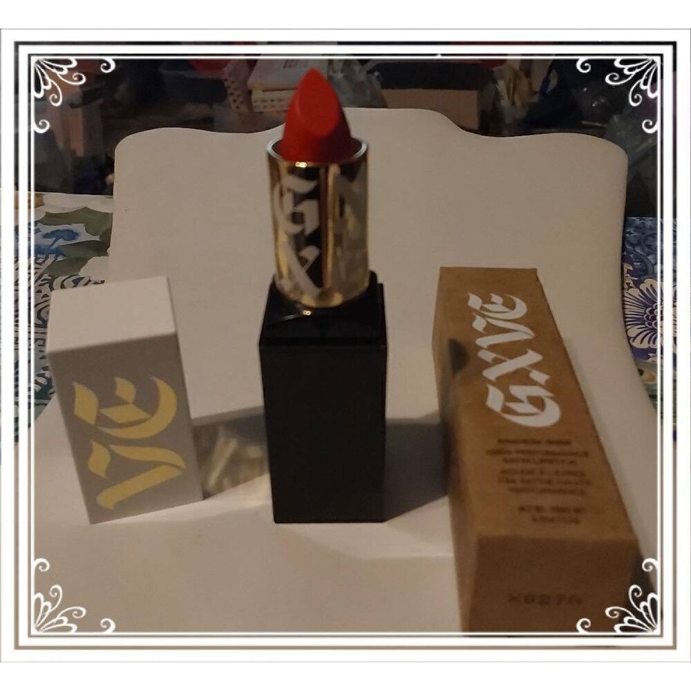 BNIB~GXVE Gwen Stefani Anaheim Shine High Performance Satin Lipstick in Loara